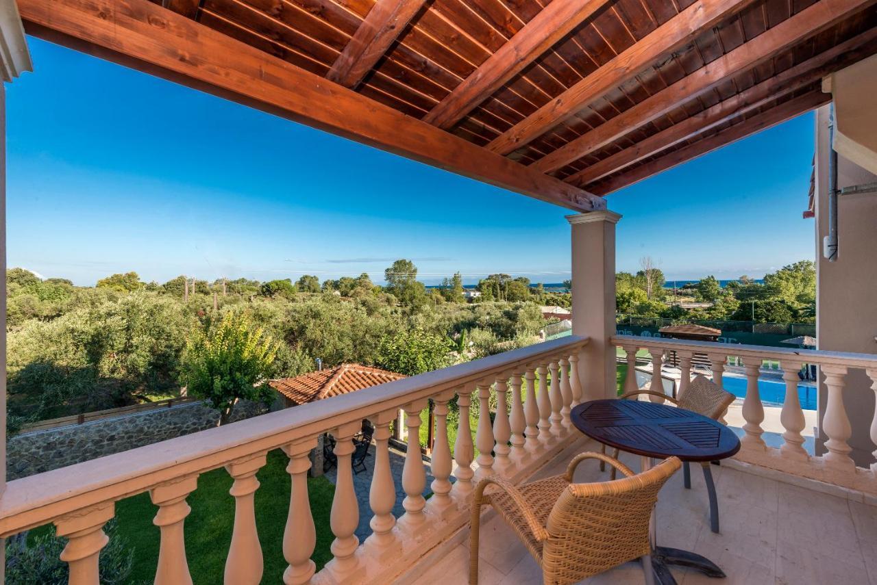 Villa Maxim With Private Pool & Tennis Court Villa Halikounas