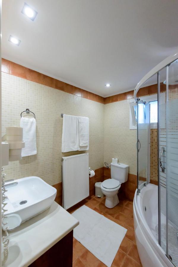 Villa Villa Maxim With Private Pool & Tennis Court