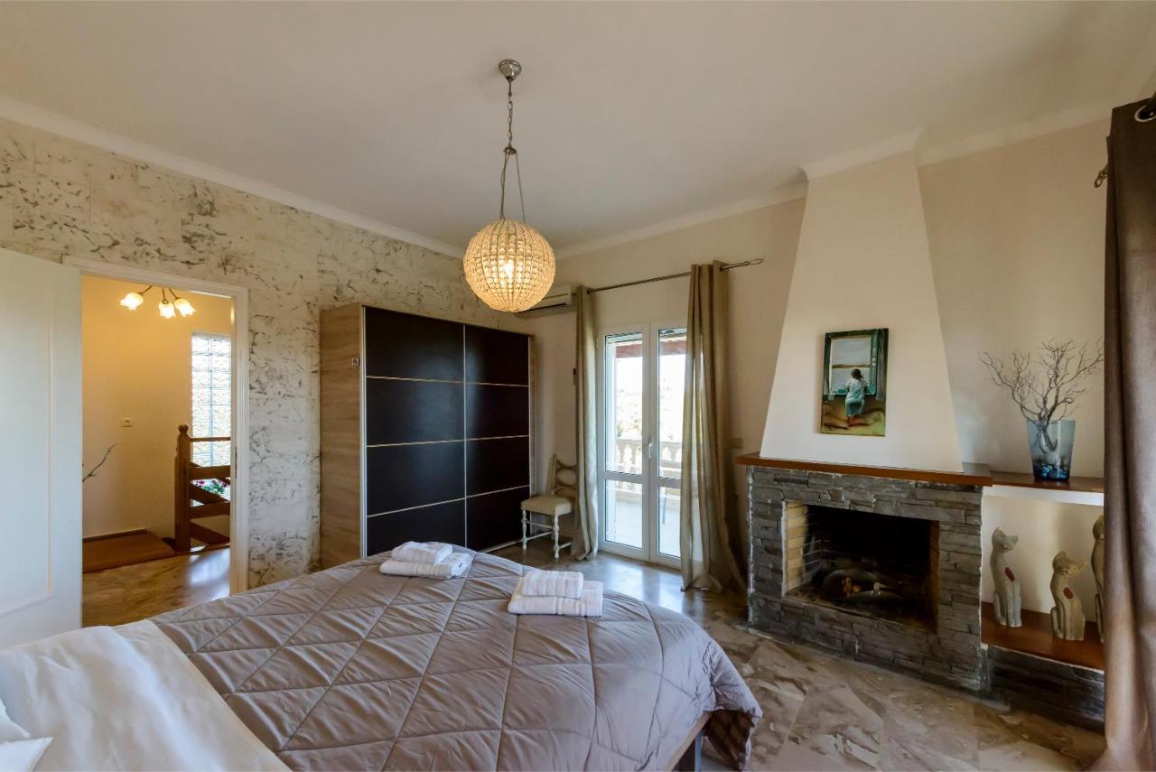 Villa Maxim With Private Pool & Tennis Court Villa