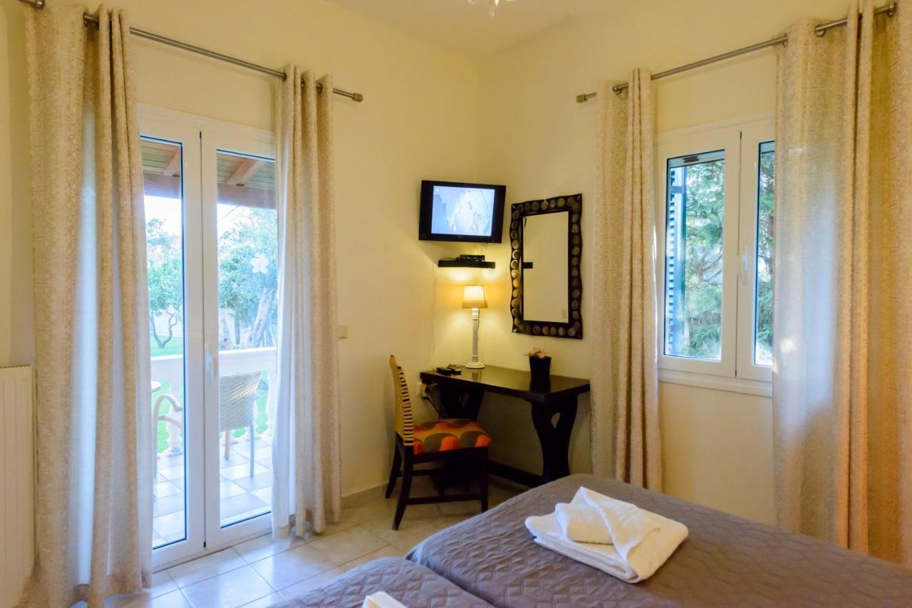 Villa Maxim With Private Pool & Tennis Court Villa
