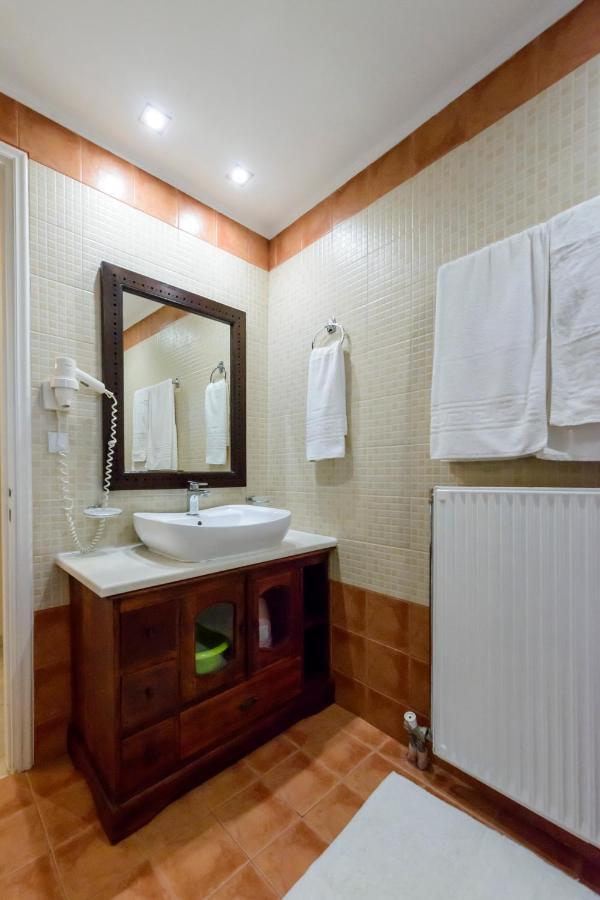 Villa Maxim With Private Pool & Tennis Court * Halikounas