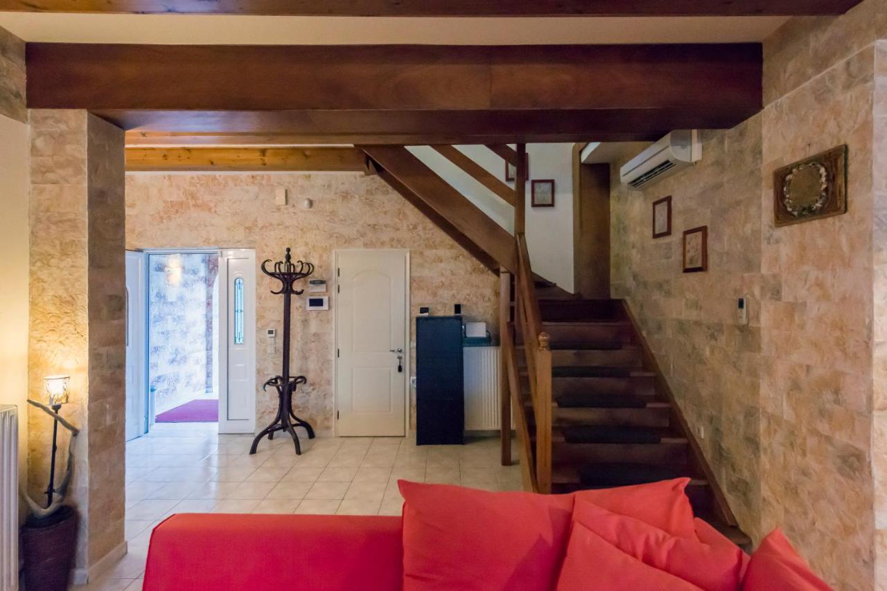 Villa Villa Maxim With Private Pool & Tennis Court Halikounas