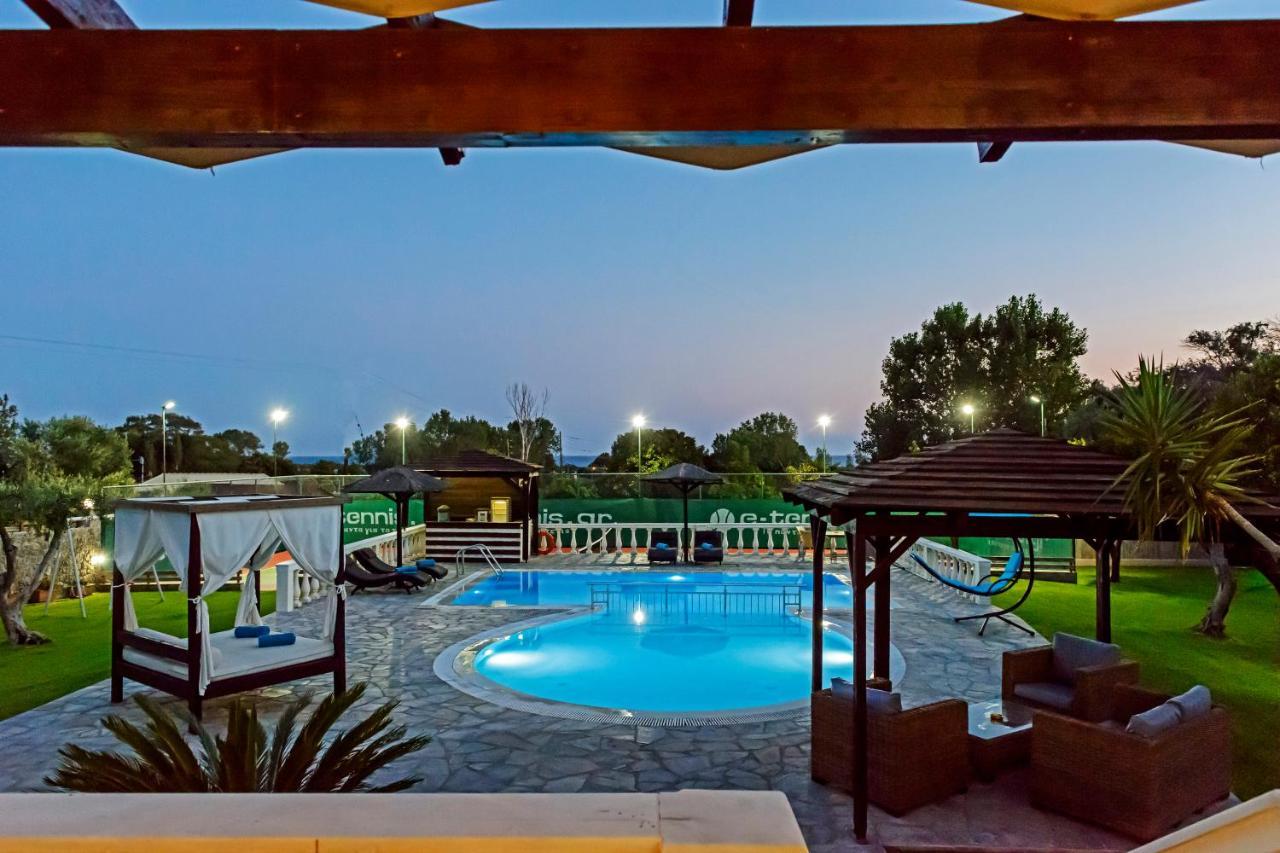 Villa Maxim With Private Pool & Tennis Court Villa *