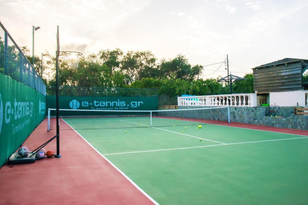 Villa Maxim With Private Pool & Tennis Court Halikounas