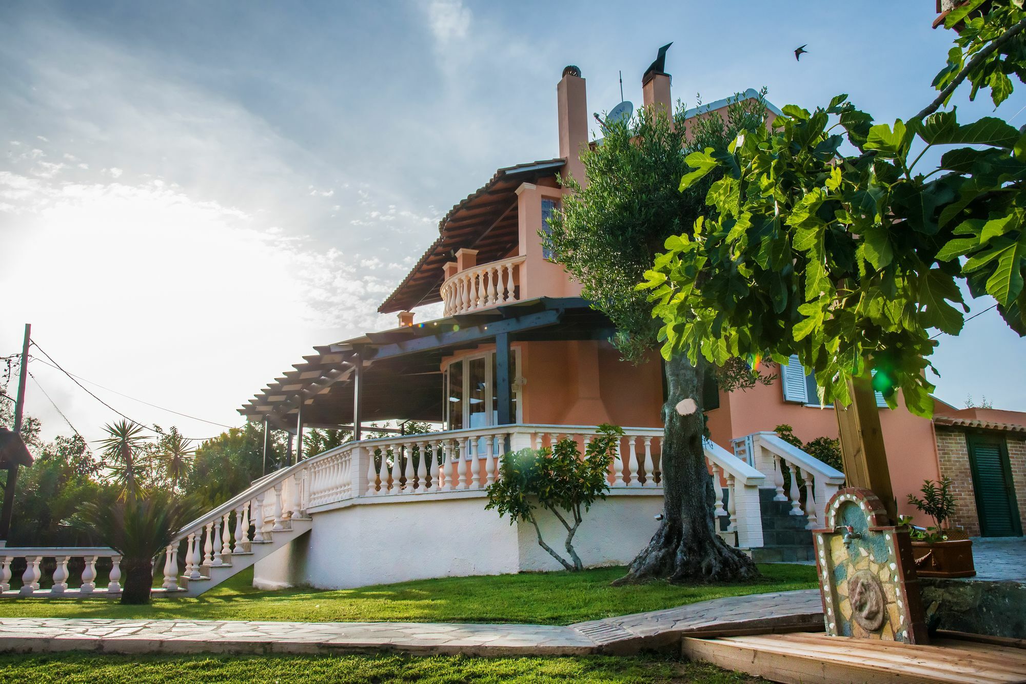 Villa Villa Maxim With Private Pool & Tennis Court Halikounas